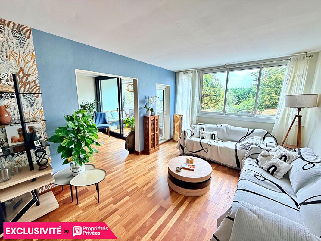 Appartement Carbon Blanc 5 pièce(s) 93 m2 avec garage
