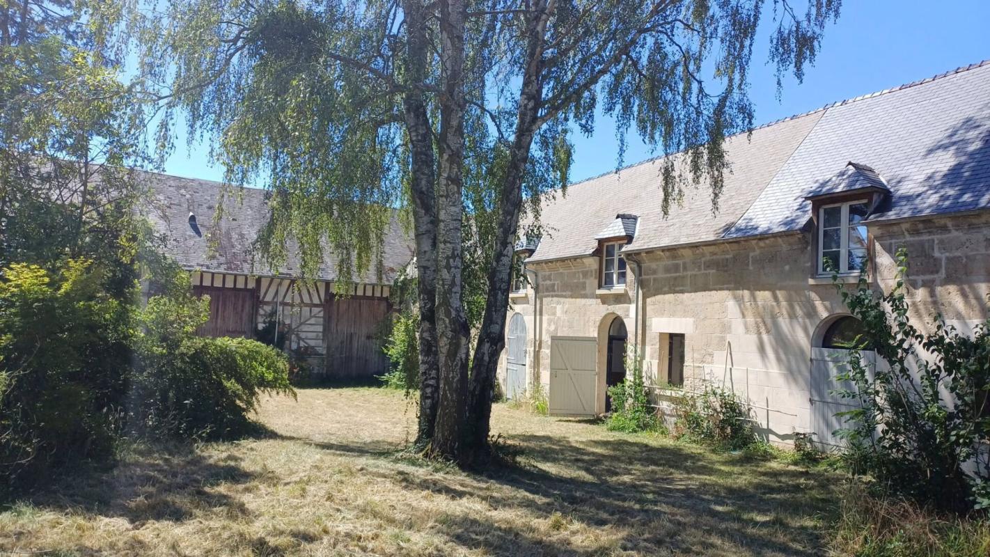 PROPRIETE 2 MAISONS EN PIERRE