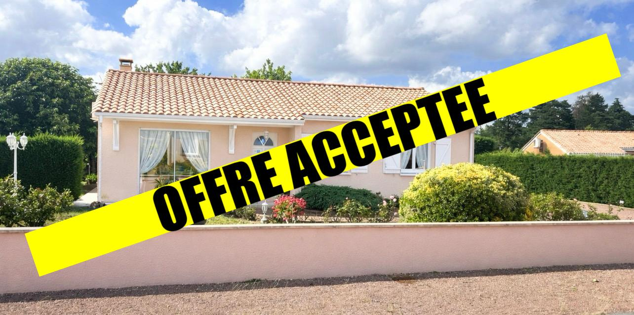 Tout proche de Saint-André de Cubzac à Marsas - Maison contemporaine soigneusement entretenue 5 pièce(s) 96 m² habitables sur terrain d'environ 1230 m² clos - Dépendances - Terrain paysagé et arboré - Piscinable