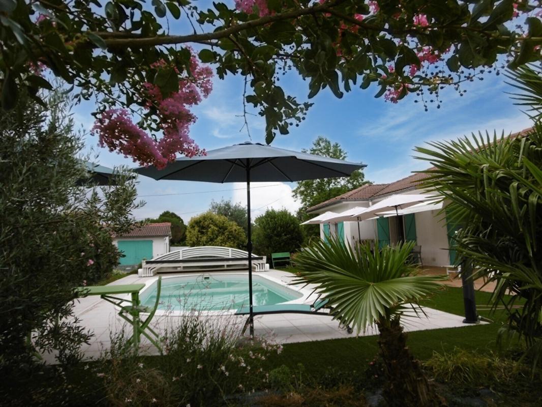 ESTANCARBON - Maison de plain pied plein sud - piscine chauffée