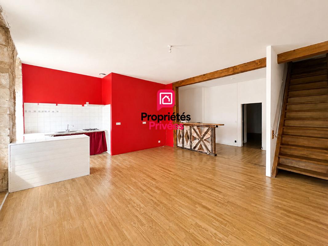 Immeuble avec commerce et logement