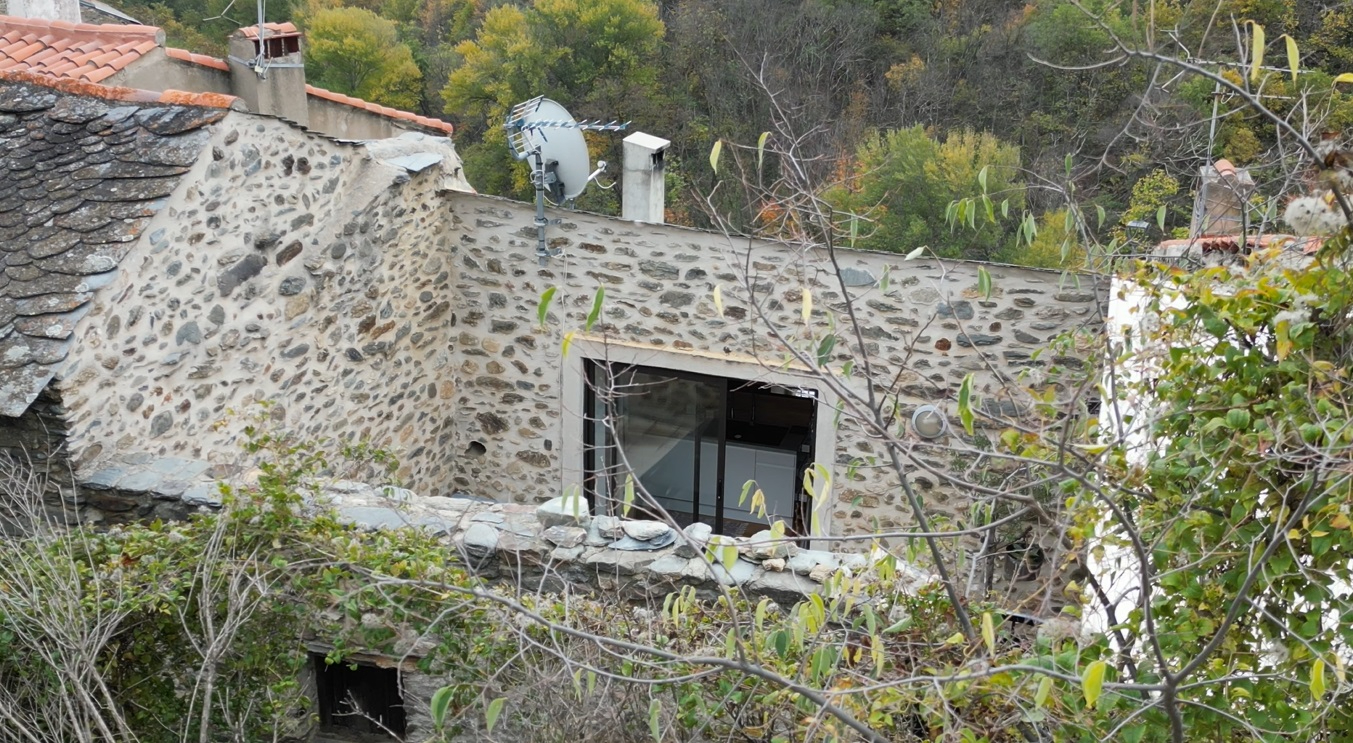 Maison 140m2 (T2+T4) avec forêt