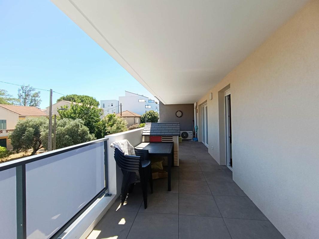Appartement Miramas 3 pièce(s) avec TERRASSE et Place de parking couverte