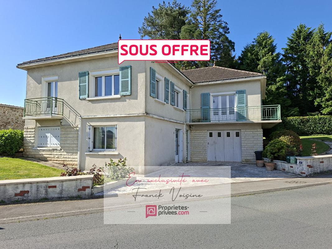 A VENDRE en exclusivité au Boupère, Maison de 190 m2 avec 4 chambres et 1 appartement sur un terrain de 1047 m2 env