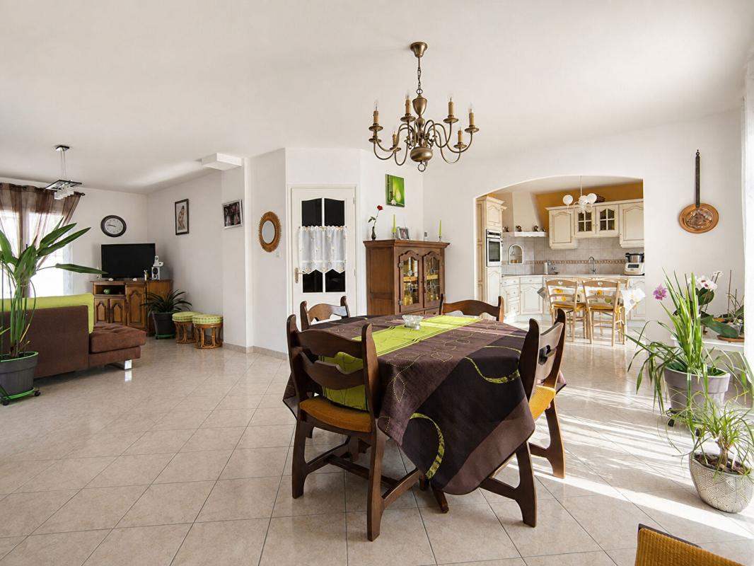 Maison 98m² sur terrain de 1000m², bourg de la Remaudière (44300)