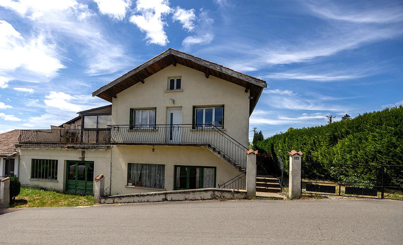 Villa T4 au calme avec 160 m² d'ateliers : idéal artisan, collectionneur ou projet locatif