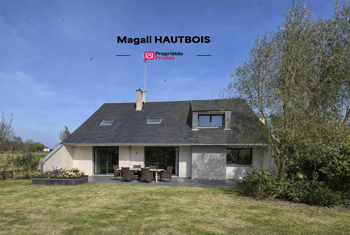 Maison d'Architecte à proximité de Saint-Hilaire-du-Harcouët, 9 pièce(s) 229 m2