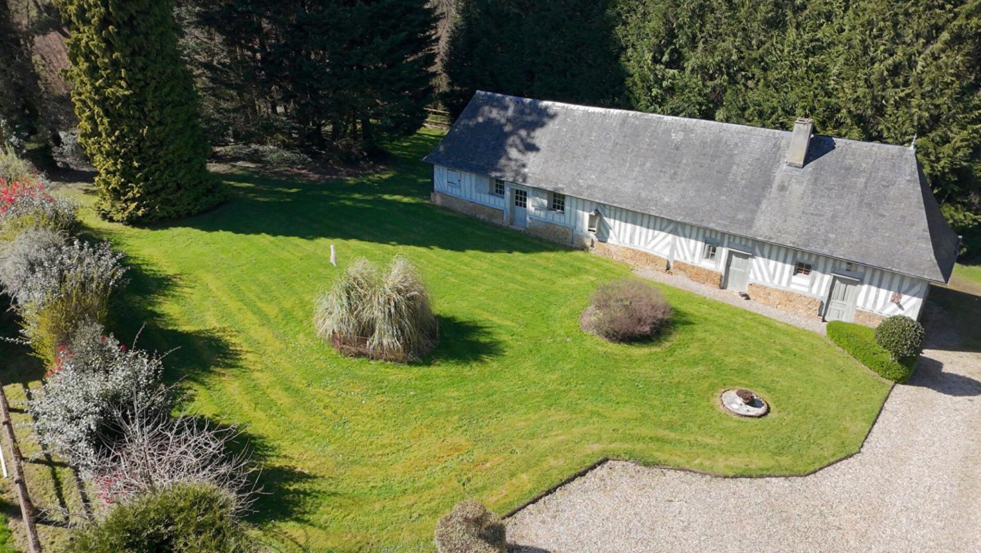 Manoir XVIIIe au Coeur du Pays d'Auge Nature, charme et beau potentiel