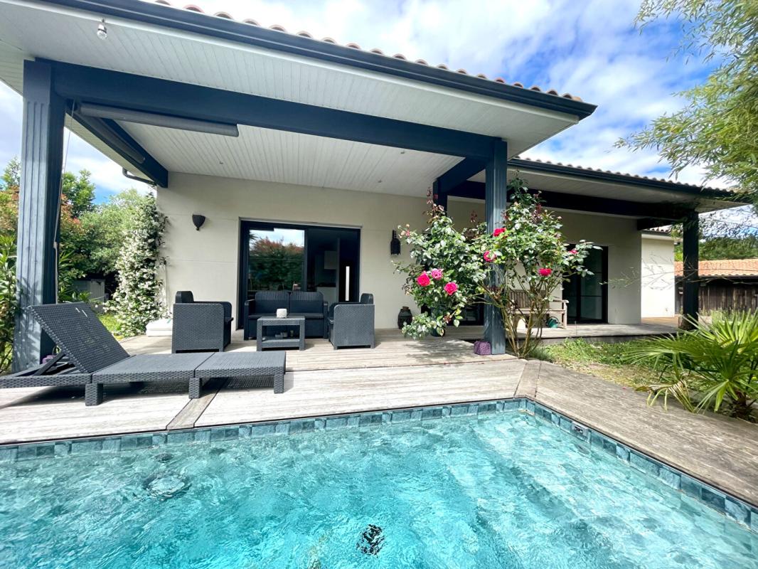 Maison Contemporaine Saint Jean D Illac 4 pièce(s) 119 m2