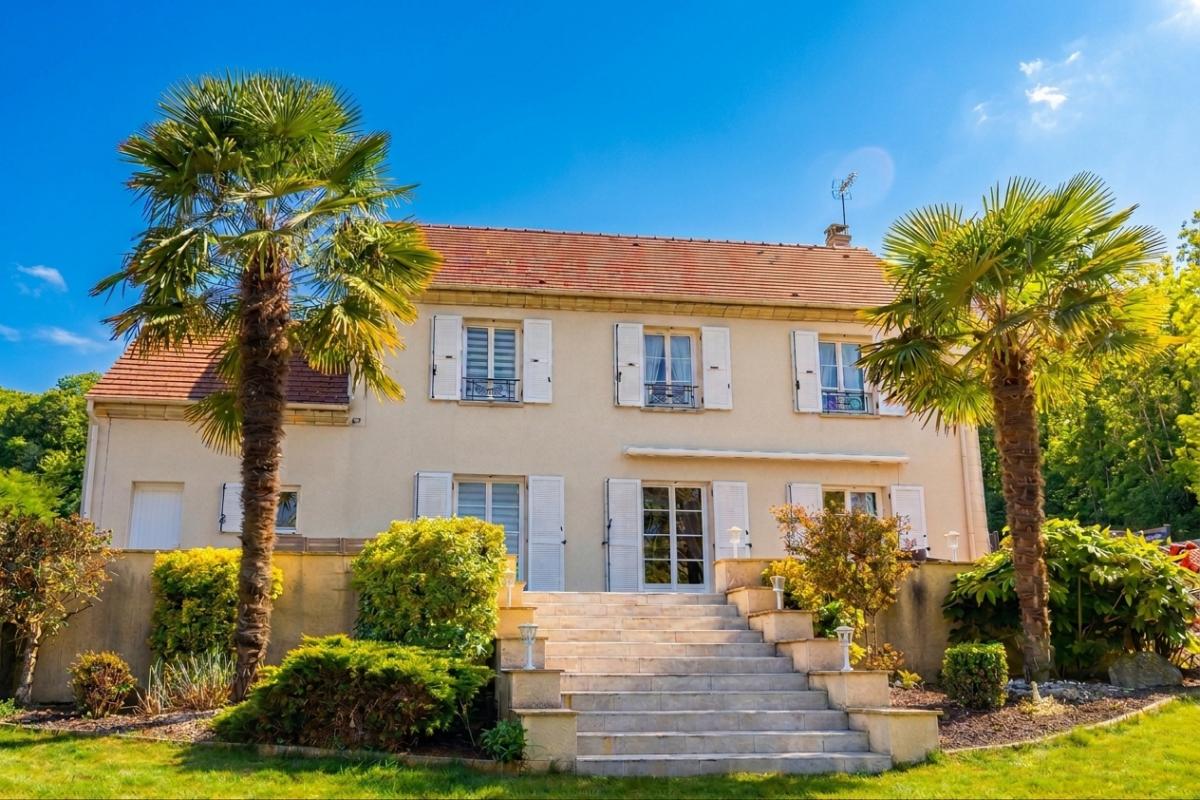 EXCLUSIVITÉ PROPRIÉTÉS-PRIVÉES - Maison d'exception, calme absolu et vue imprenable