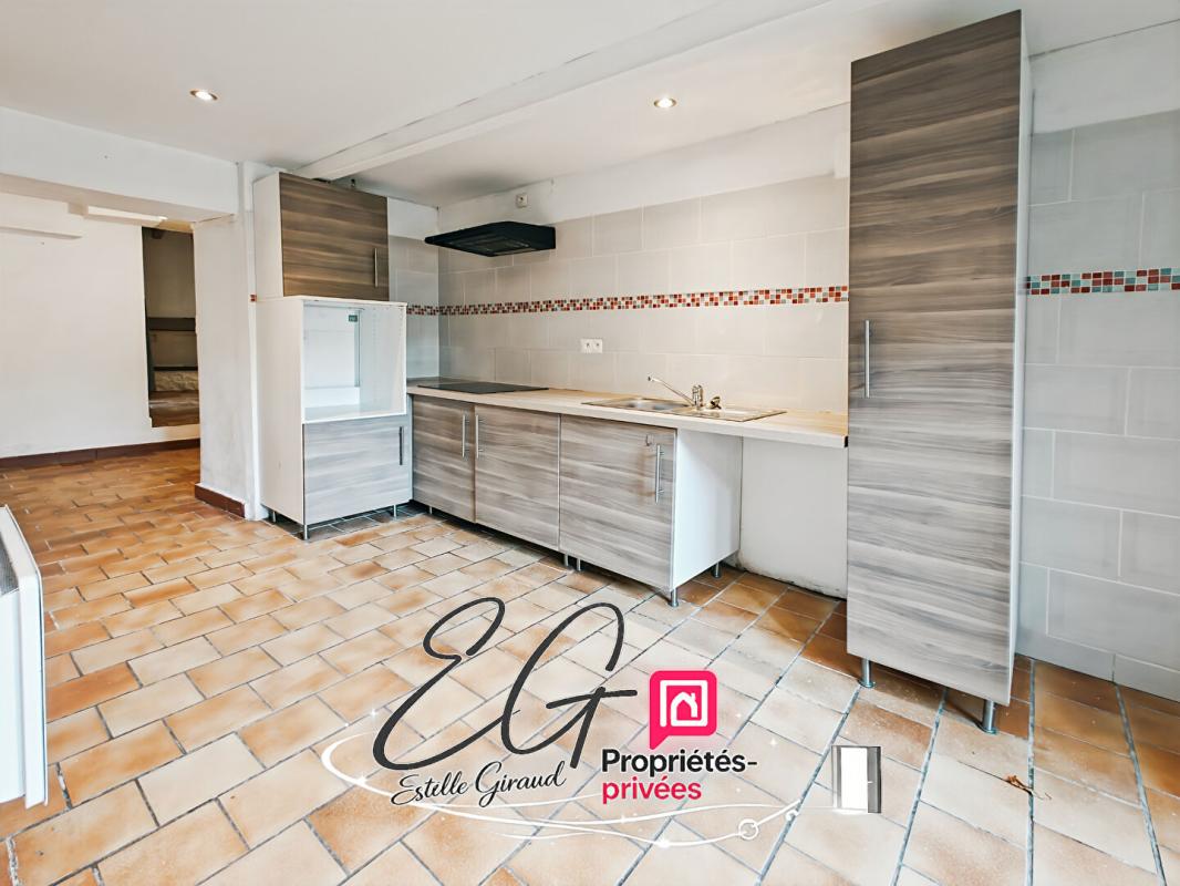 Maison de village avec cour, balcon et terrasse - Idéale premier achat ou investissement locatif