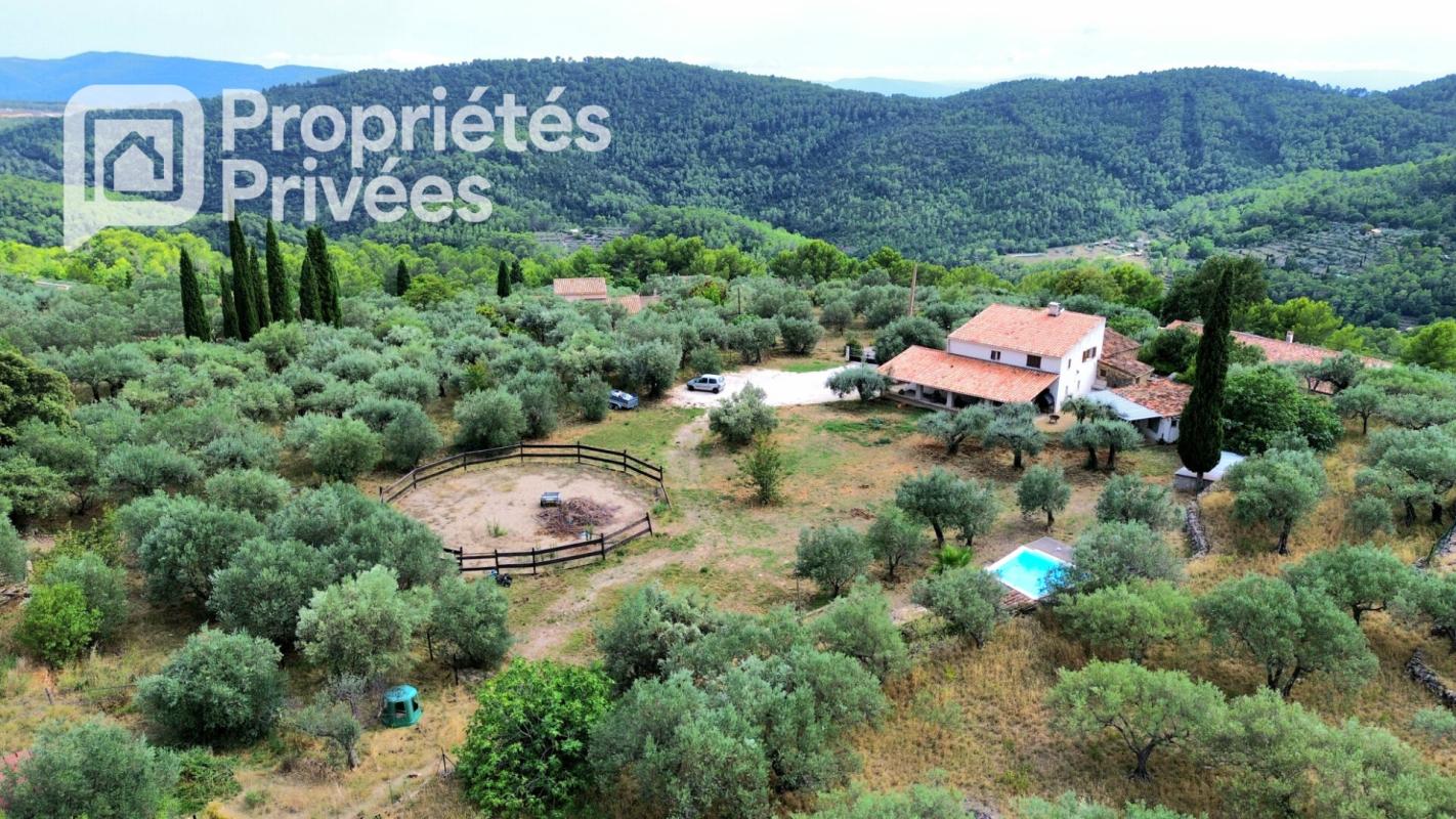 Propriété de charme sur 5 000 m² zone UB + cabanon