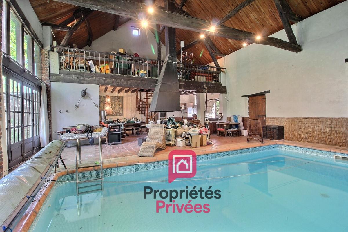 AUTHENTIQUE LONGERE GATINAISE de 170 m2 AVEC GRANGE de 170 m2 aménagée, PISCINE INTERIEURE, DEPENDANCES, TERRAIN de plus d'1 Hectare - À 1h30 de PARIS