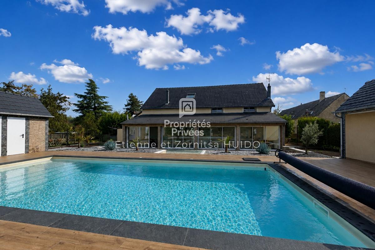 Propriété d'exception entièrement rénovée 287 m²