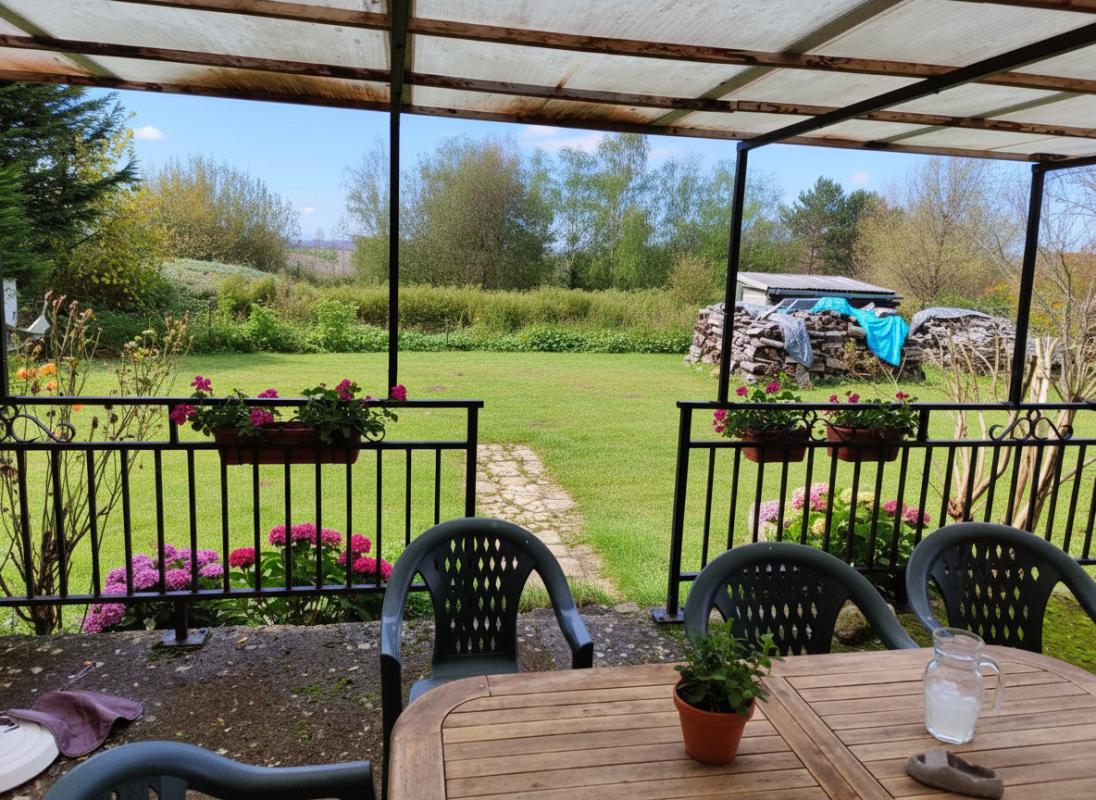 MAISON PLAIN PIED avec double garage et jardin