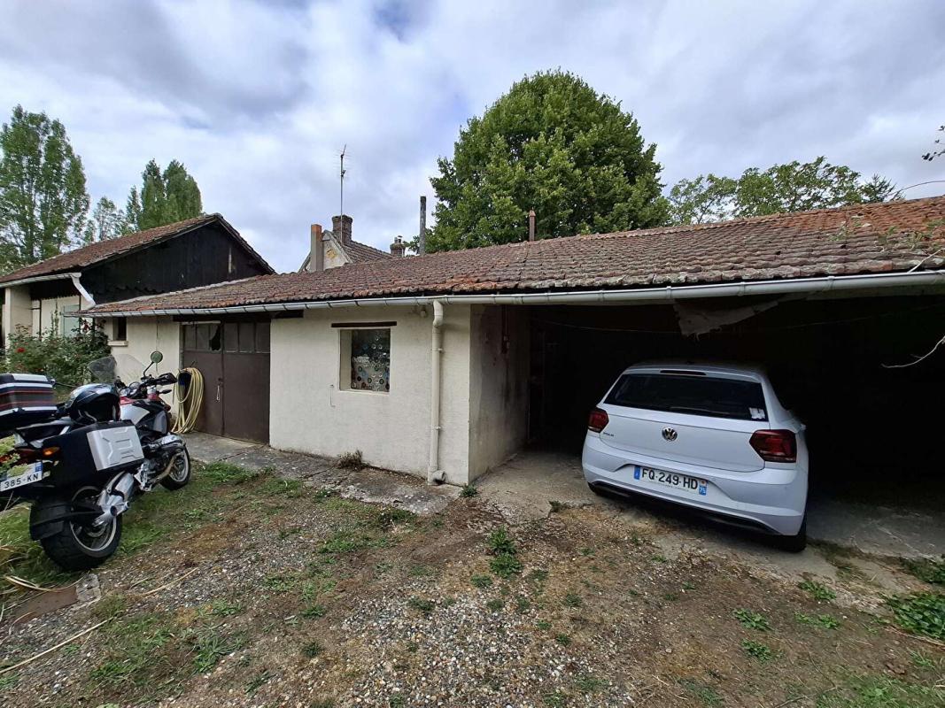 Longère proche Verneuil sur Avre et d'Iton 9 pièce(s) 177 m2