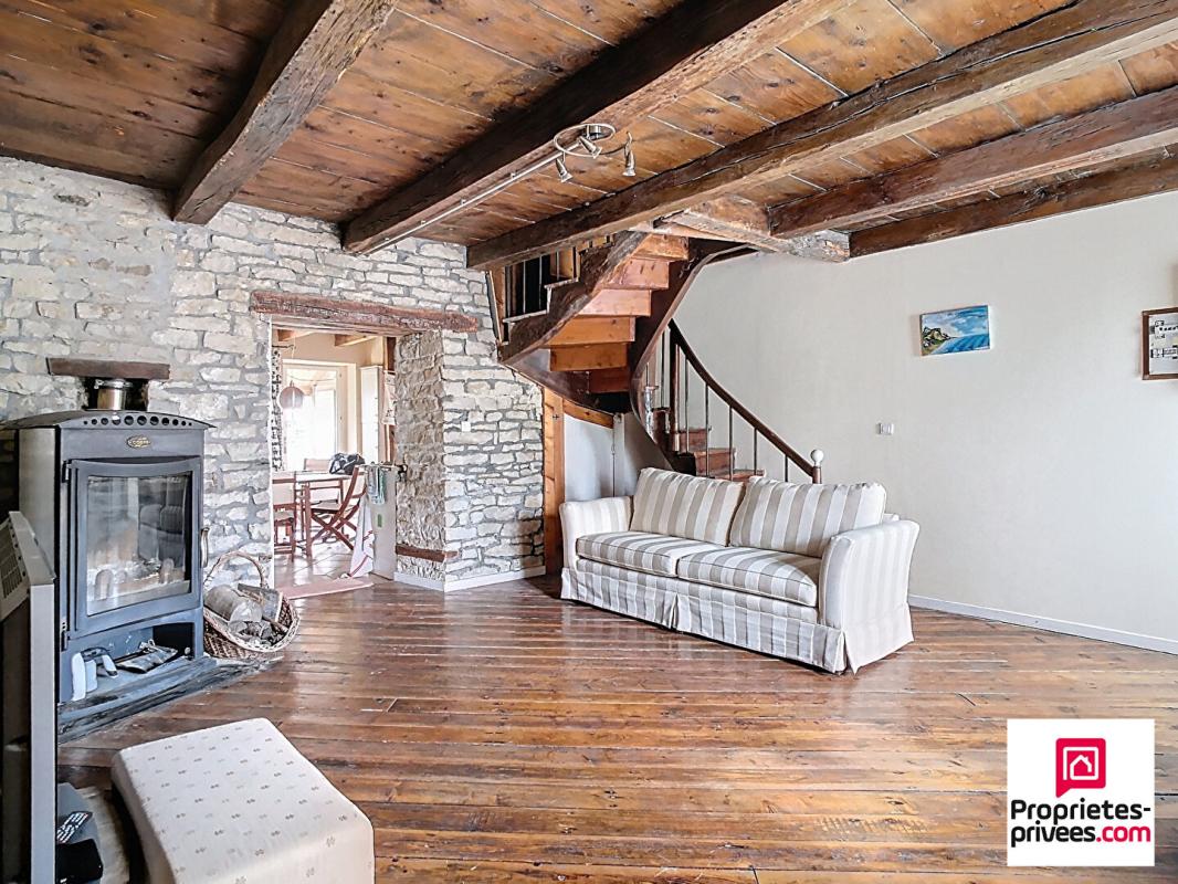 Maison en pierre Courchaton 5 pièces 138 m2 + dépendance 90 m2