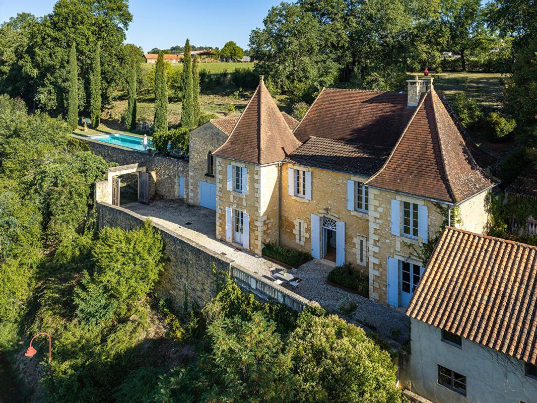 Ancien presbytère d'exception avec piscine et intimité absolue