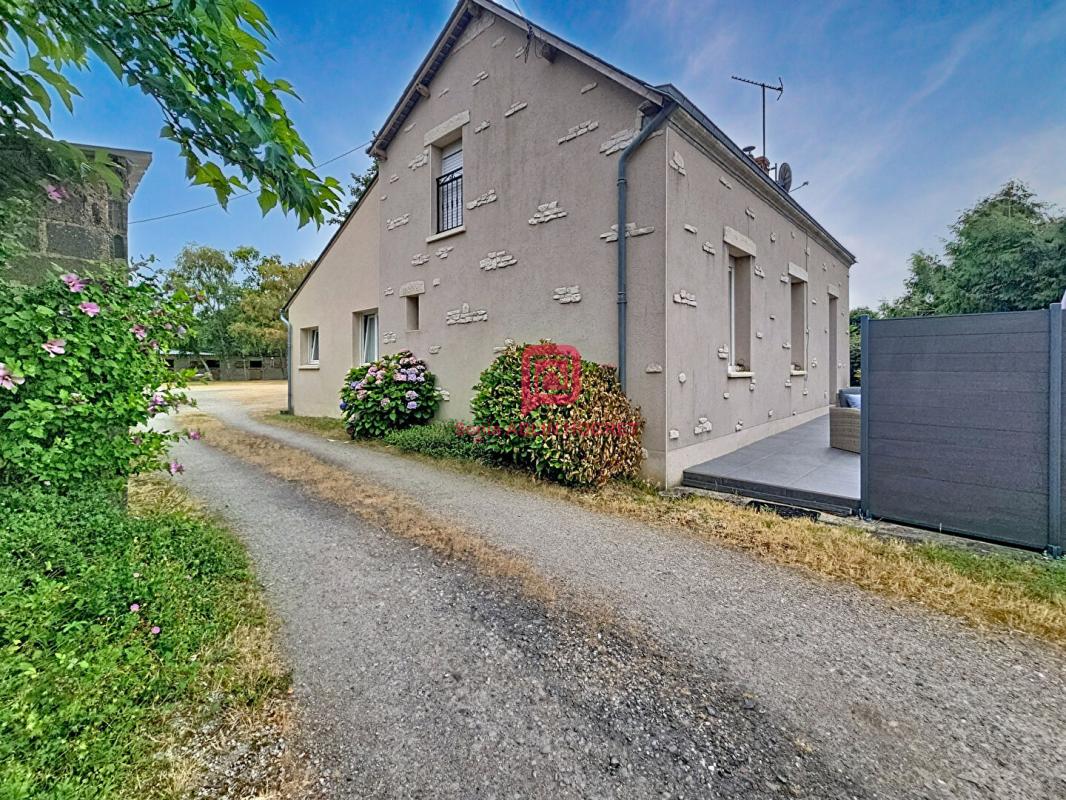 Maison d'habitation avec box et paddock