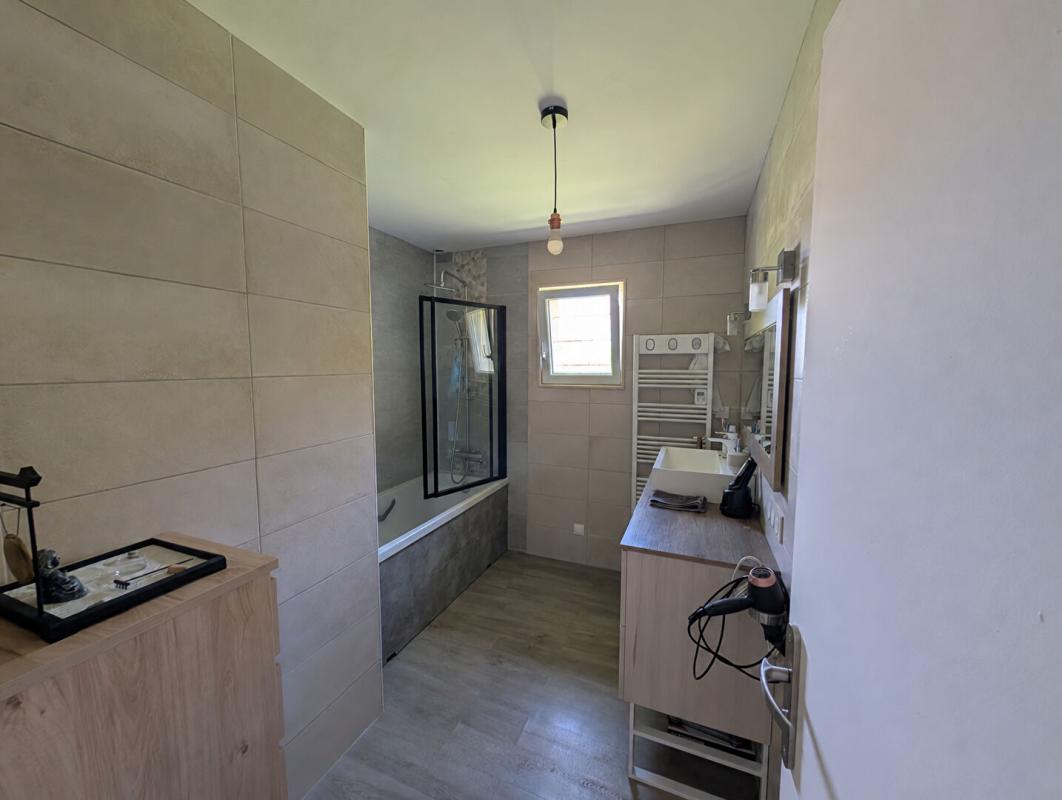 Pavillon 102 m² - Double salon-séjour - 4 chambres - La Loupe (28240)