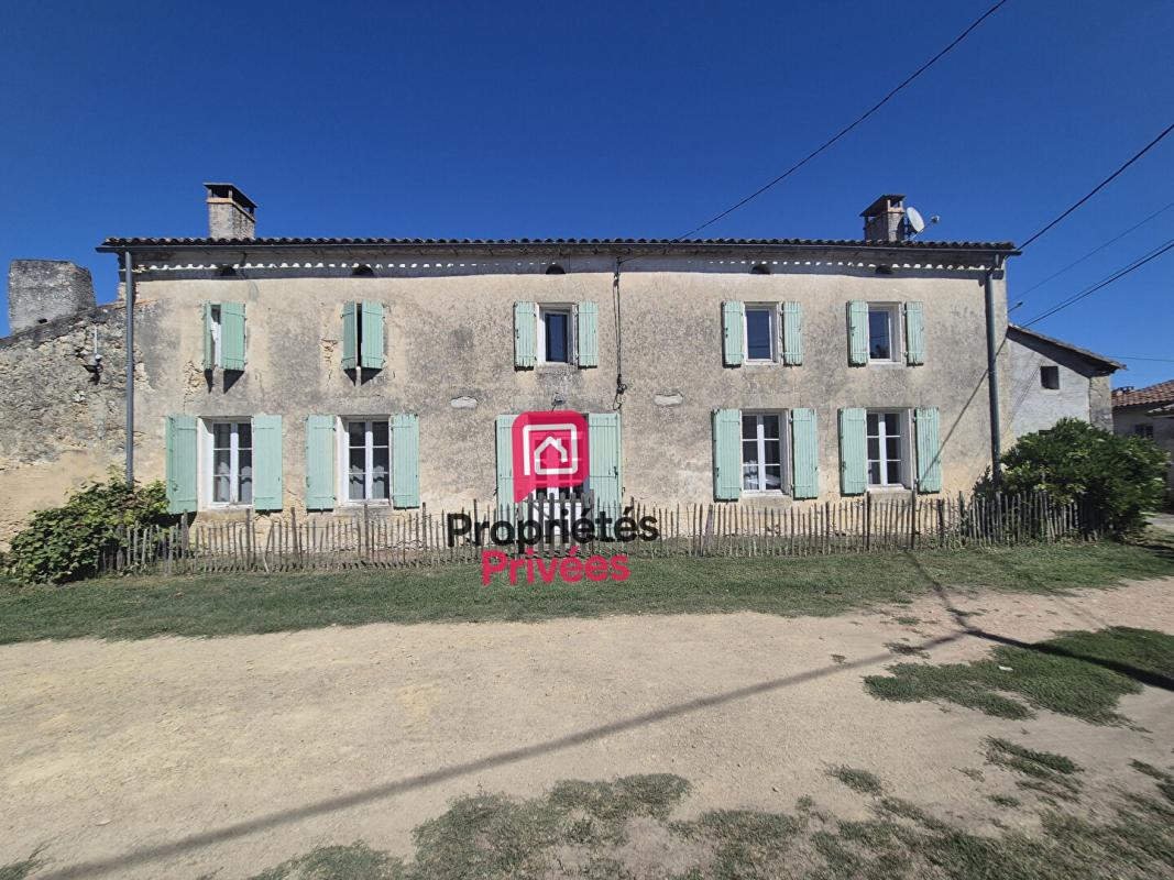 Ensemble immobilier de caractère de 290 m2 avec Gîte - Noaillan