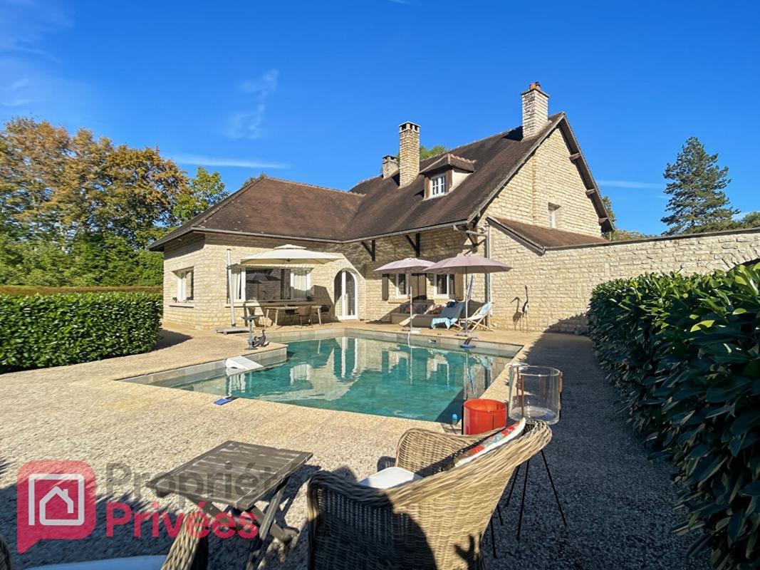 Maison Voutenay Sur Cure 5 pièce(s) 206 m2
