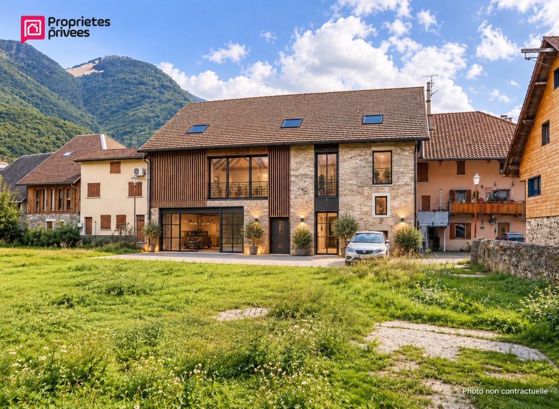 Grange 600 m2 Val de Chaise
