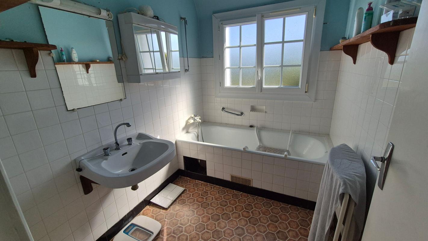 Maison Plougonven 7 pièce(s) 116 m2
