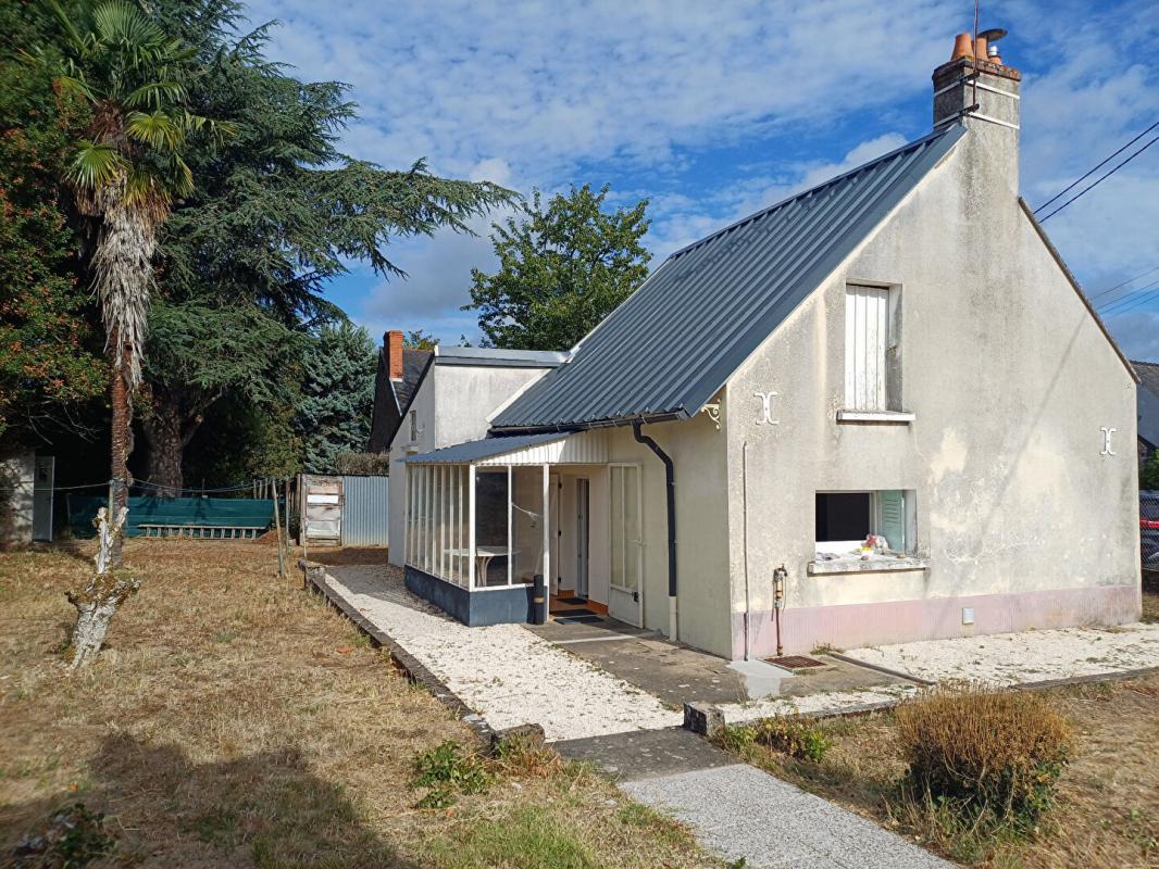 Maison avec terrain - VERNANTES (49390)