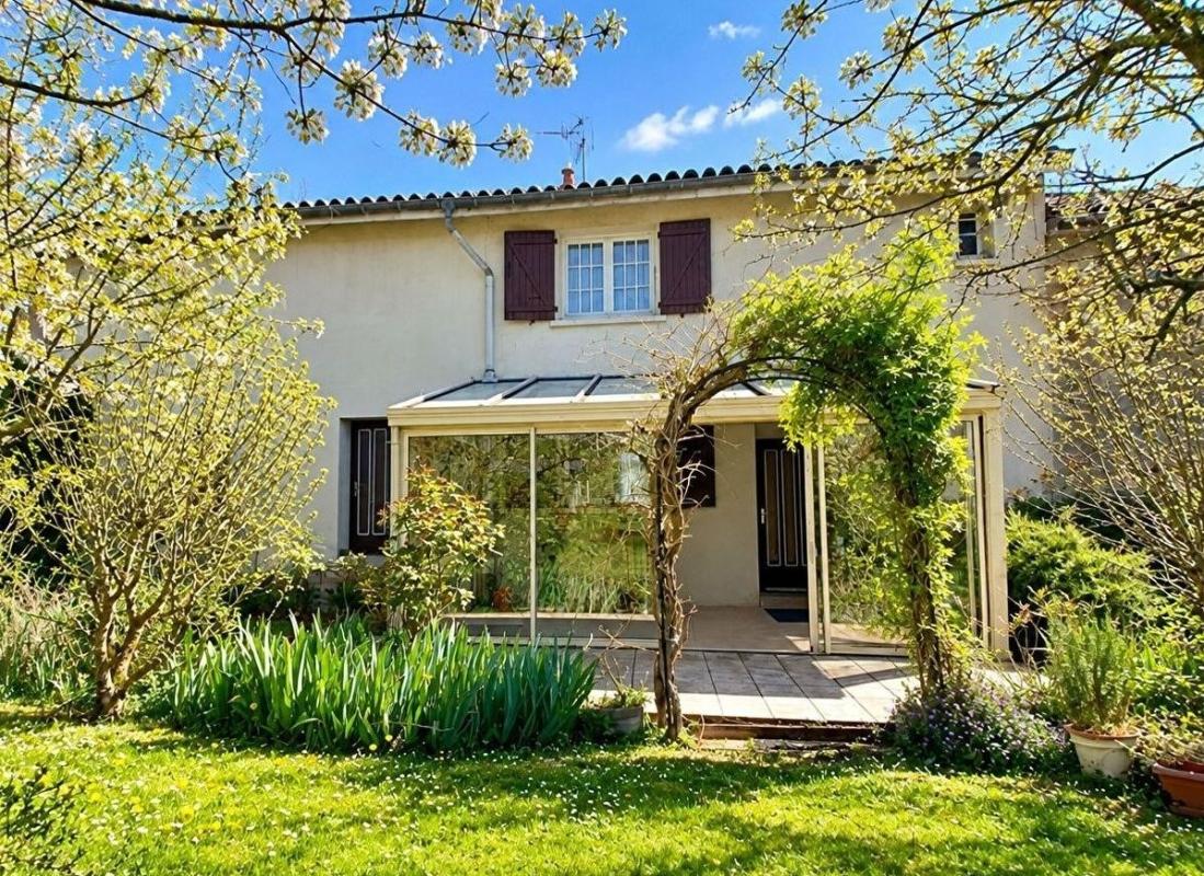 Maison à vendre à Hurigny - 6 pièces de 120 m2