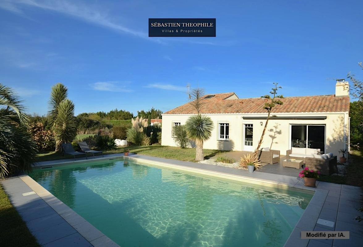 Propriété T7 avec piscine