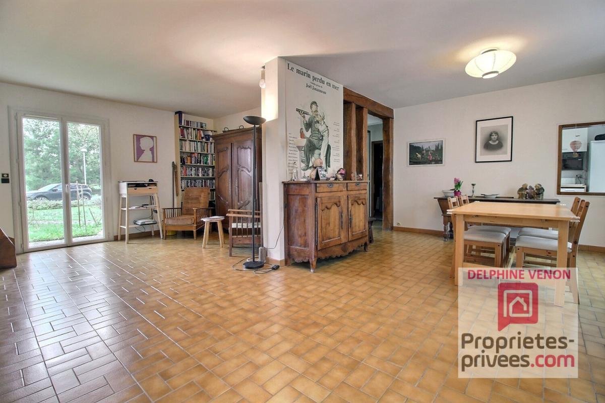 Exclusivité - Maison familiale de 200 m² à Donnery quartier des grands billons sur un magnifique terrain de 5 945 m²