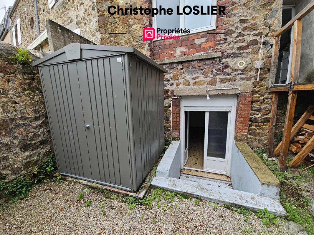 Maison Triplex, proche des commerces