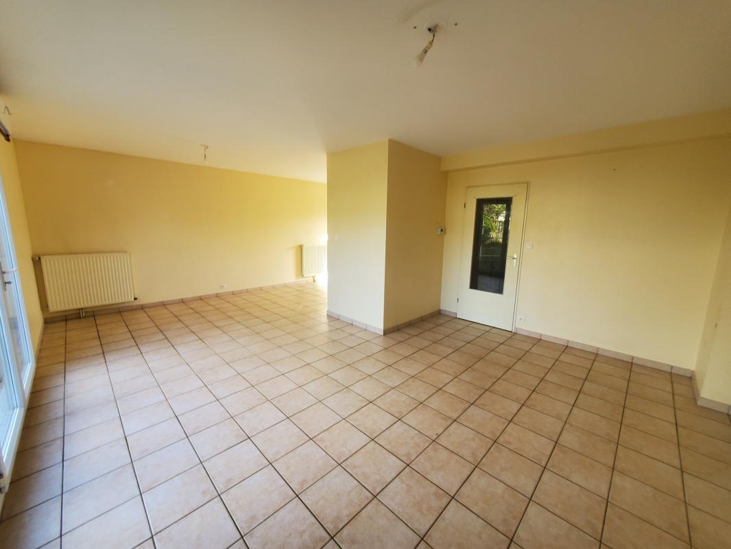 Maison T4 à étage avec jardin et garage
