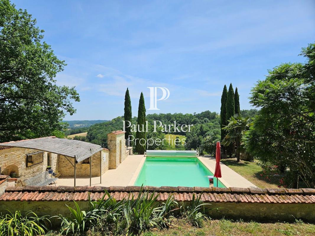 DOMAINE D&rsquo;EXCEPTION XIXème  BEAUVILLE (330 m²  – 14 hectares) - 4521763PTOE