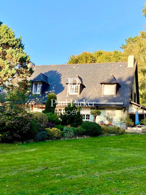 Maison familiale de 228 m² avec parc arboré à deux pas du port de Saint-Goustan – Auray - 4563173PVIH