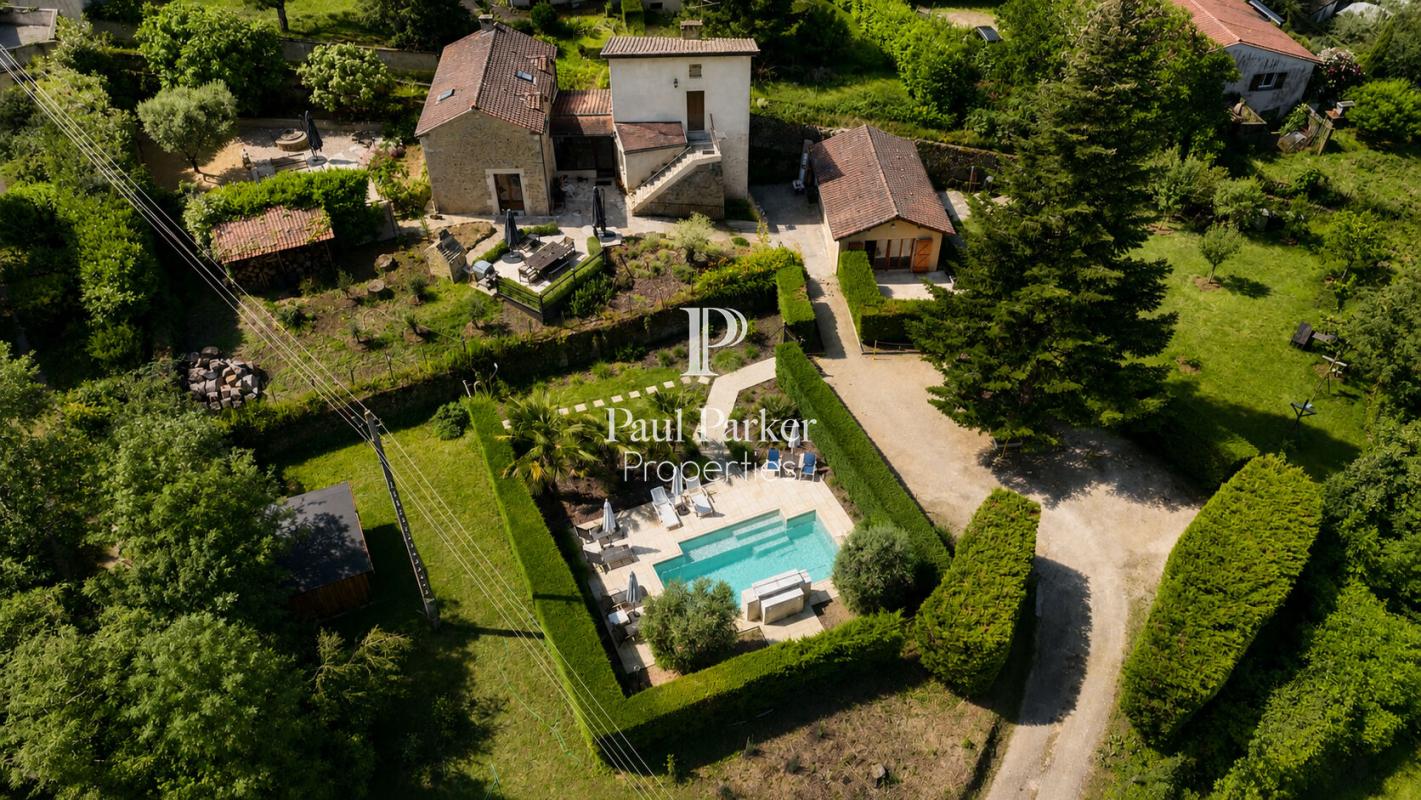 Propriété de caractère à quelques minutes à pied du centre de Sarlat-la-Canéda - 4572403PPBRA