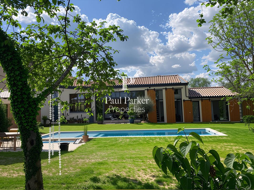 Magnifique propriété rénovée et jardin paysager au coeur de Sauternes