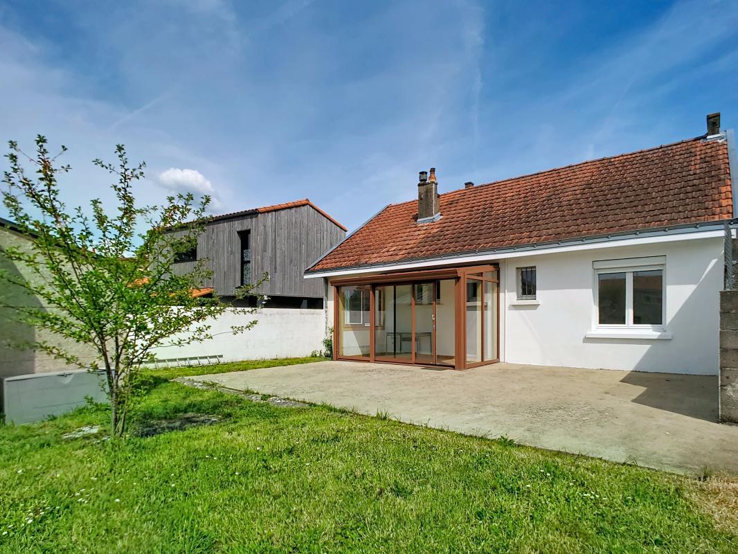 Maison de plain-pied – 2 chambres – Véranda – Terrain de plus de 800 m²