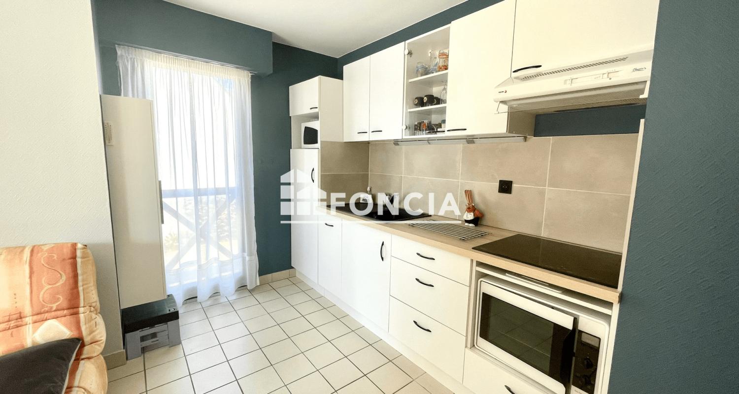 LE CROISIC PLAGE DE PORT LIN : Appartement avec terrasse, parking couvert et cave