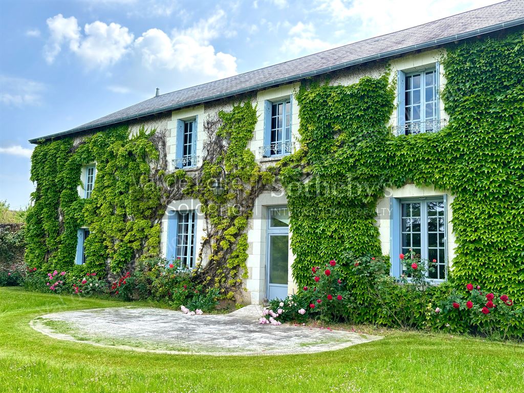Belle et grande maison proche Esvres au Sud de Tours
