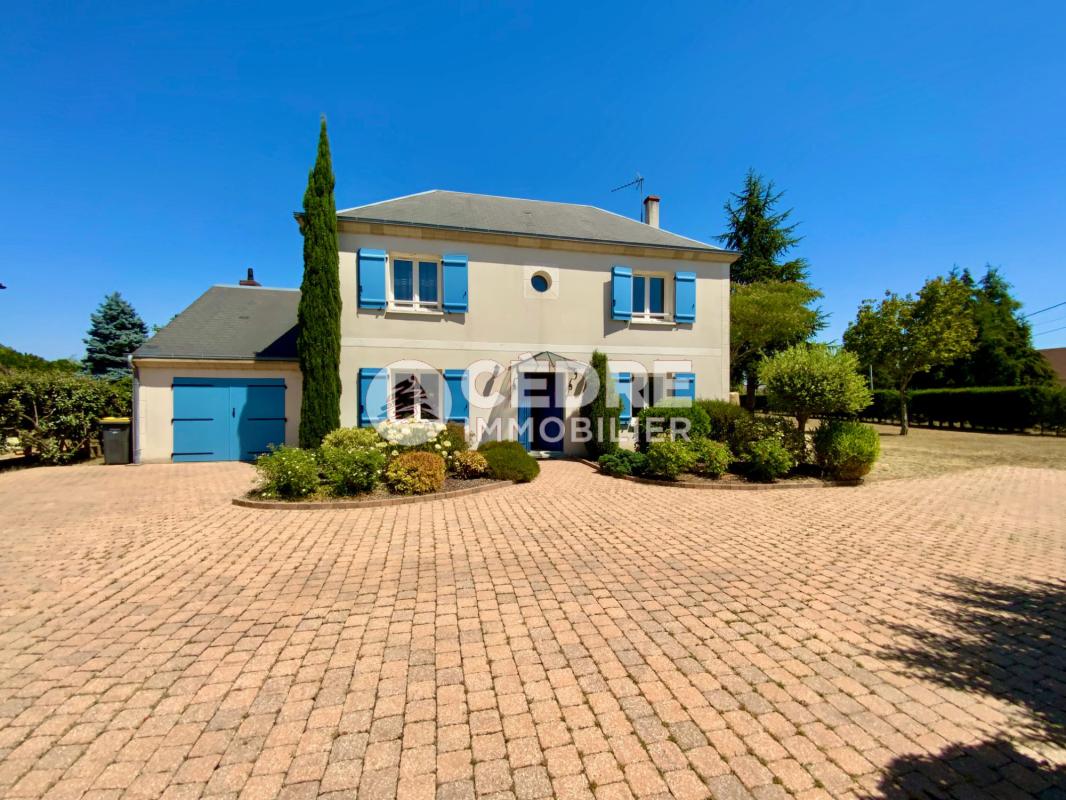 GRANDE MAISON FAMILIALE PROCHE BORDS DE LOIRE