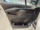 Renault Trafic III FG L2H1 Advance dCi 130 6 places Cabine Approfondie / habillage bois attelage 32 491,67&euro; HT