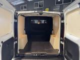 Renault Trafic III FG L2H1 Advance dCi 130 6 places Cabine Approfondie / habillage bois attelage 32 491,67&euro; HT