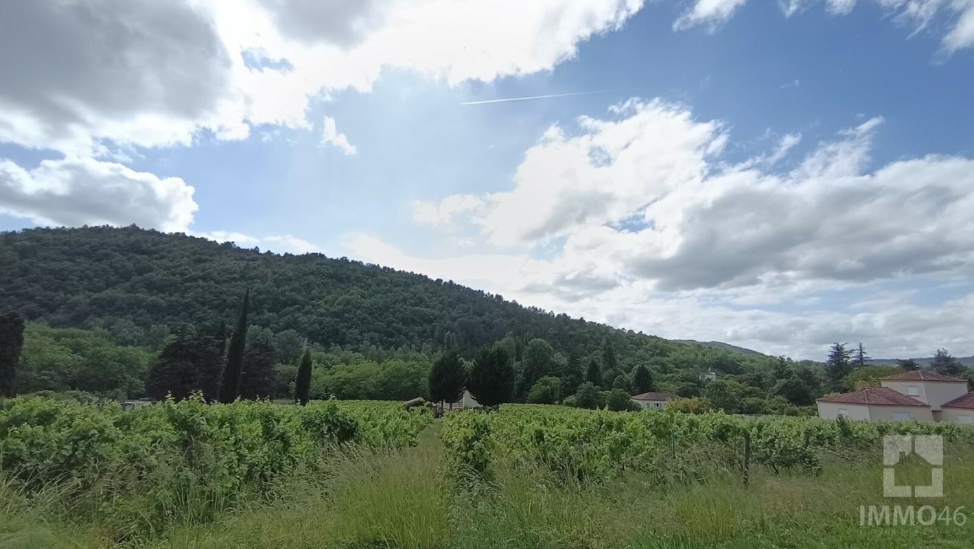 Terrain à bâtir de 1600 m2 avec vue