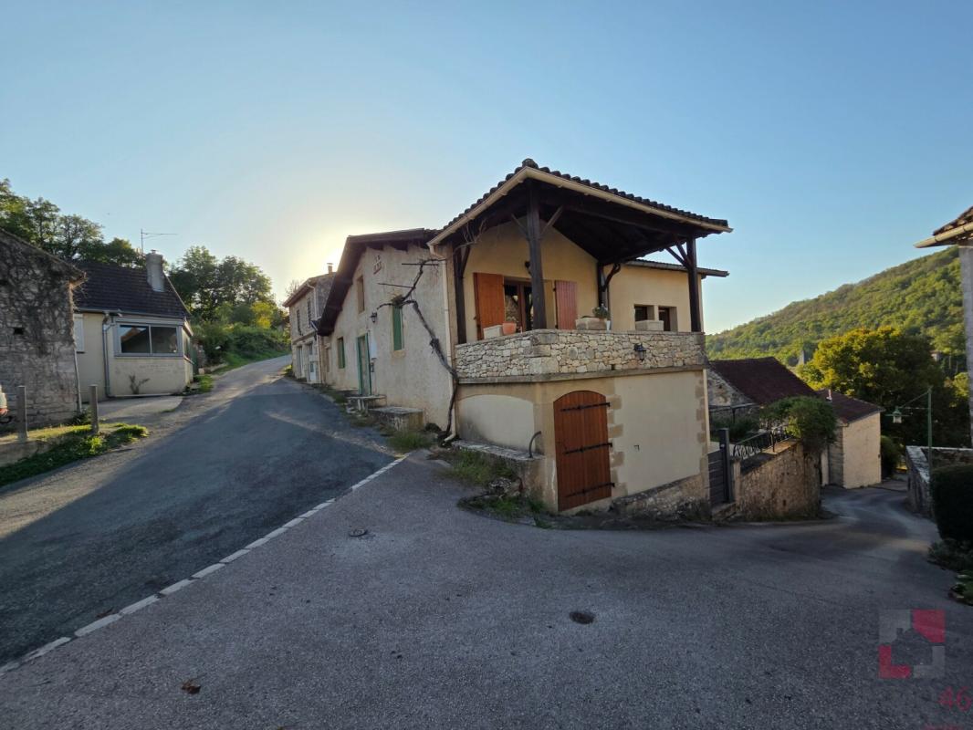 MAISON DE VILLAGE 5 PIÈCES DE 158 M² HABITABLES