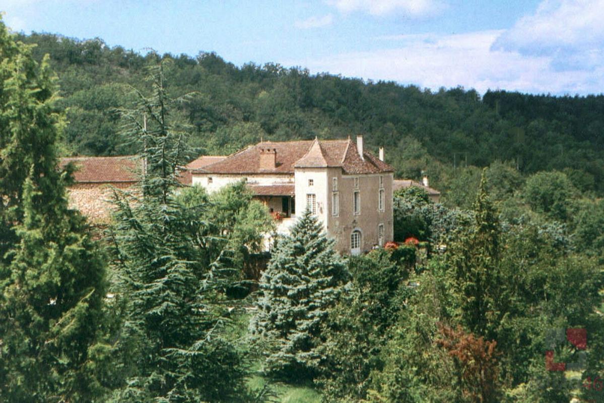 Ensemble immobilier en pierre