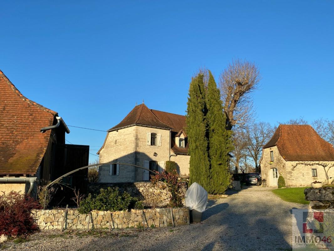 ENSEMBLE IMMOBILIER EN PIERRE