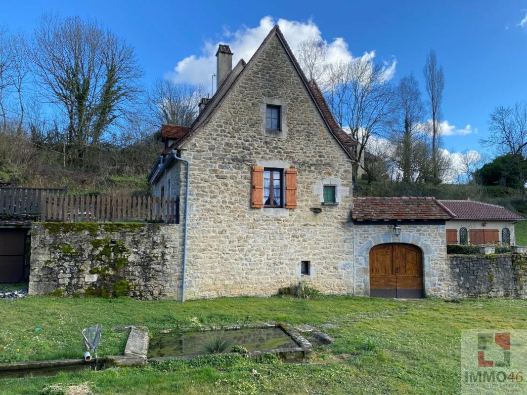 CHARMANTE MAISON QUERCYNOISE