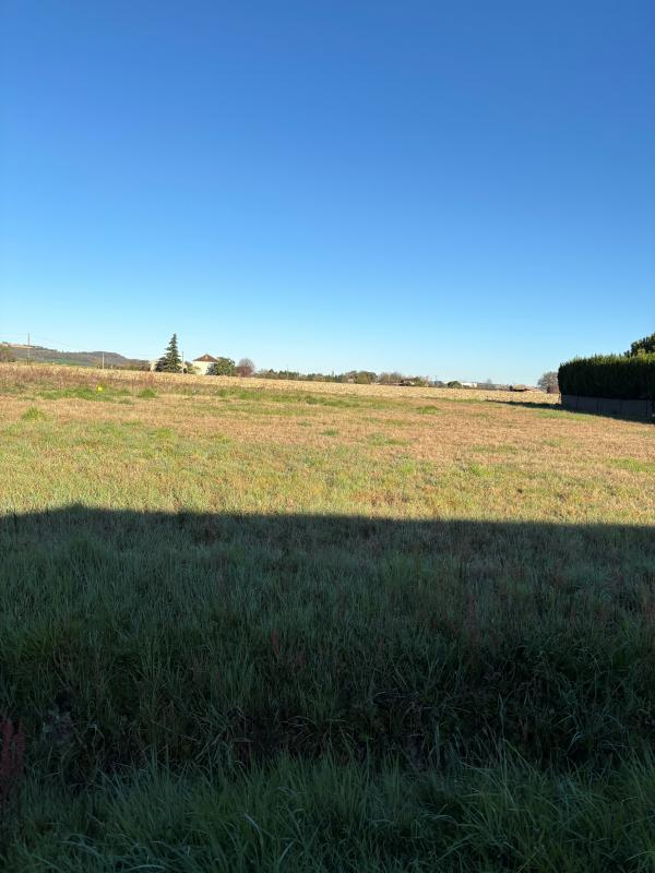 ROQUEFORT - 1200m²